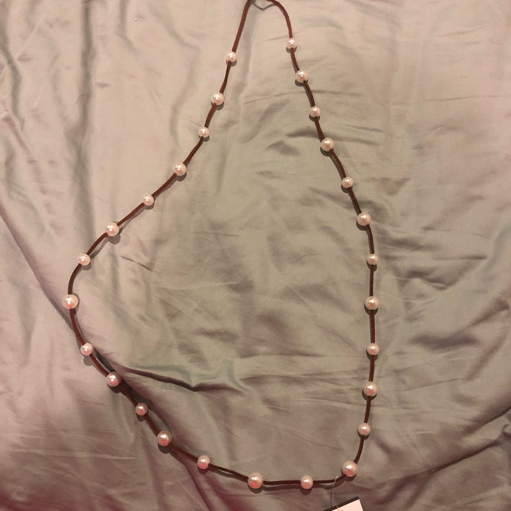 Long pearl necklace